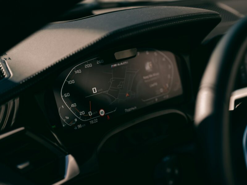 tesla roadster przyspieszenie